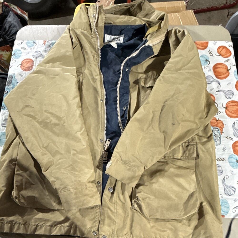 Vintage 1930 Woolrich Men’s Beige Button Front Lined Jacket And Zipper